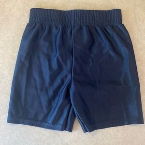 ♥️ GARANIMALS 2T boys shorts